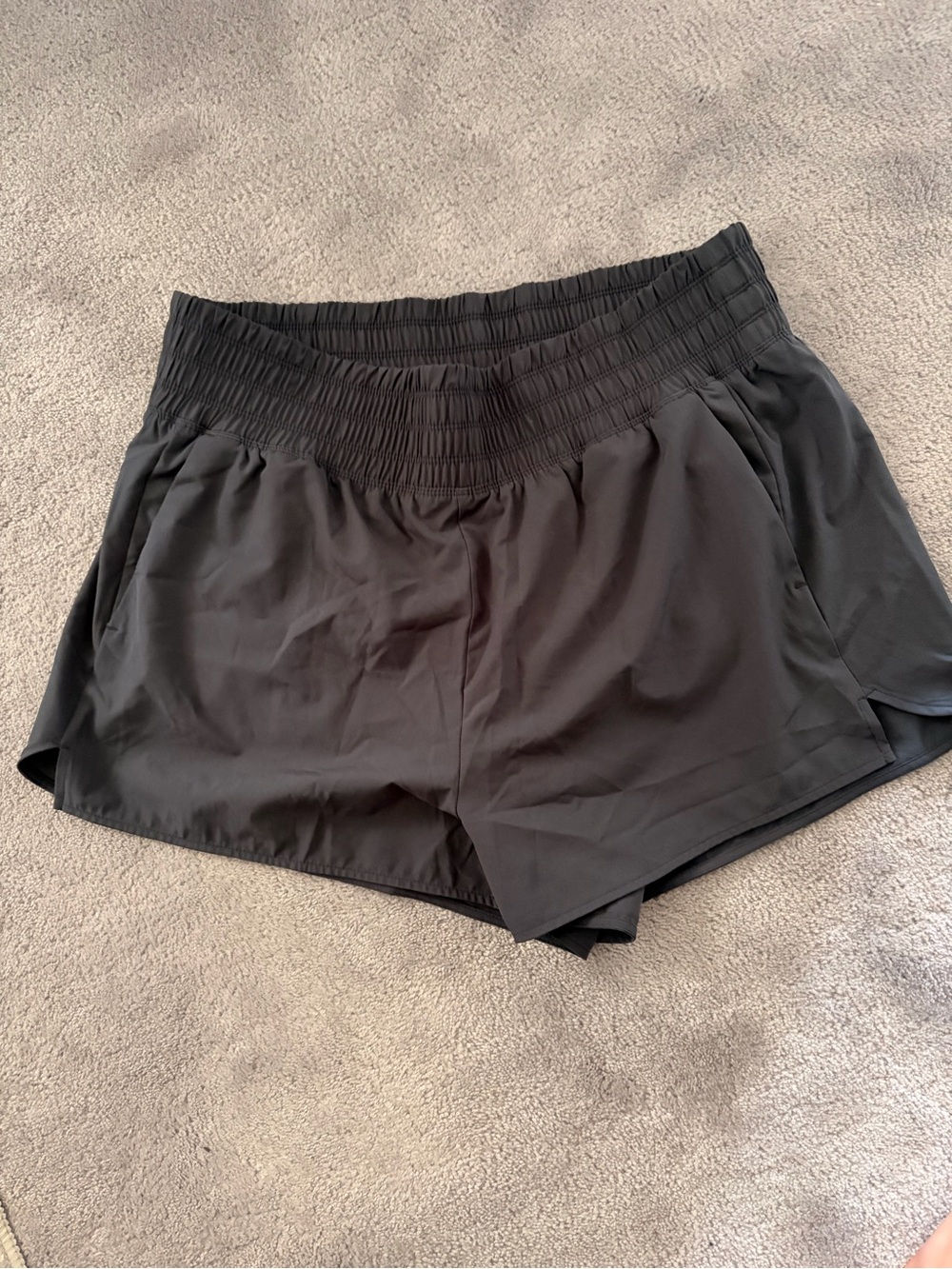 Women’s old navy active shorts